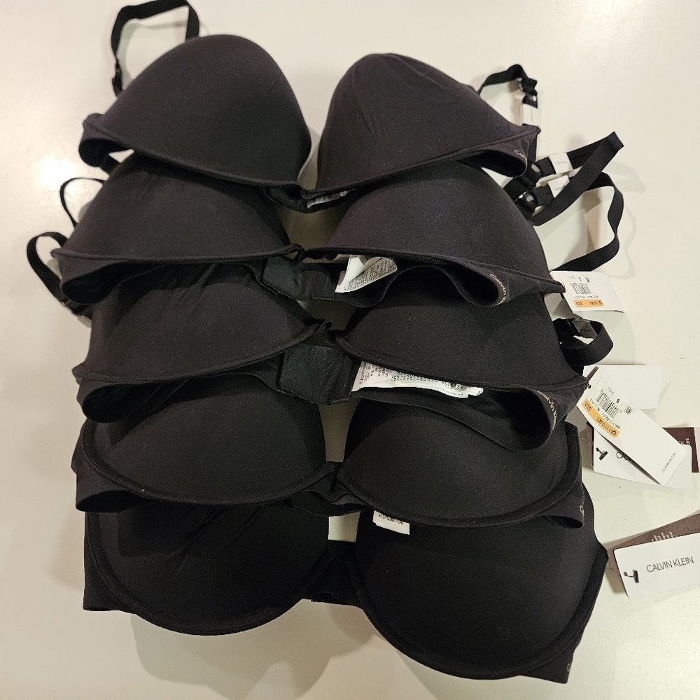 Calvin Klein NWT Women's Lot Of 5 Plunge Memory Foam Comfort Bras 38DD